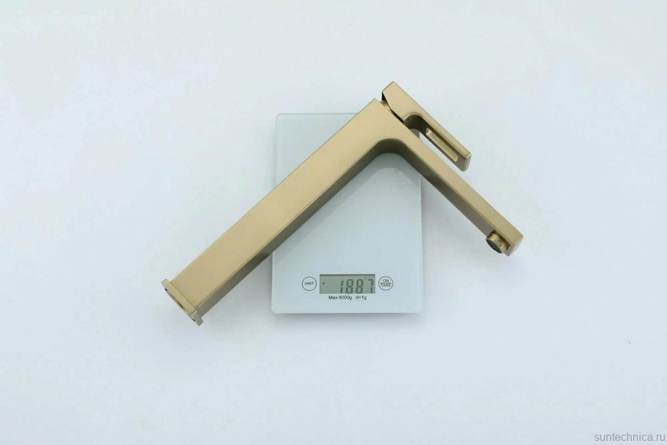 Смеситель для раковины Gappo G17-3 G1017-32 золотой сатин