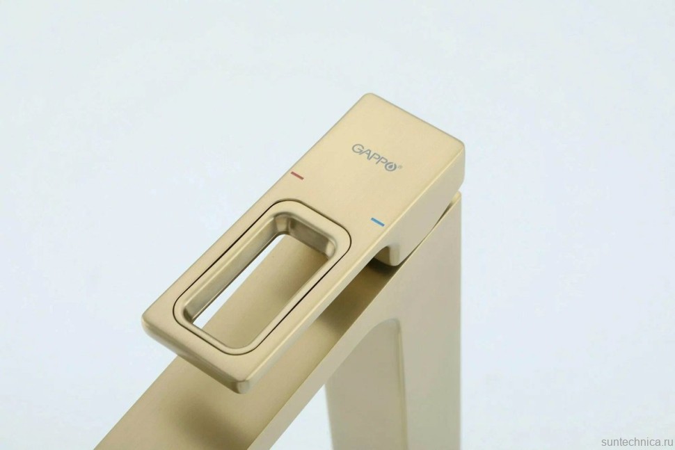 Смеситель для раковины Gappo G17-3 G1017-32 золотой сатин