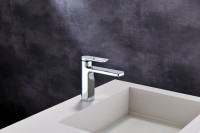 Смеситель для раковины Black&White Gravity 7103С chrome