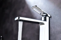 Смеситель для раковины Black&White Gravity 7103С chrome Смеситель для раковины Black&White Gravity 7103С chrome