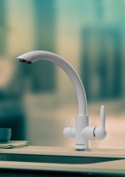 Смеситель для кухни Paulmark Essen Es213001-WH белый матовый Смеситель для кухни Paulmark Essen Es213001-WH белый матовый