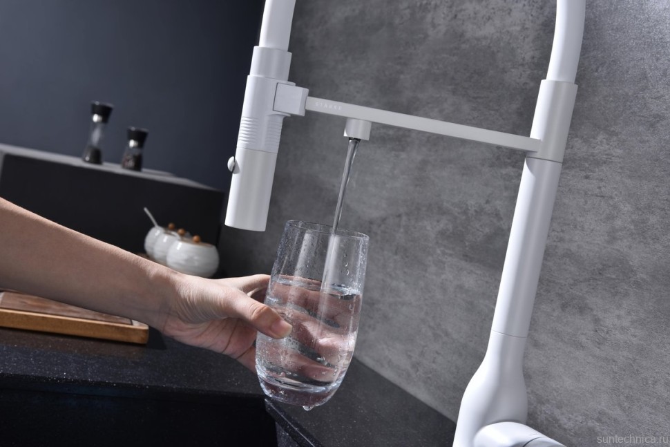 Смеситель для кухни Paulmark Magneto One Ma213188-WH белый