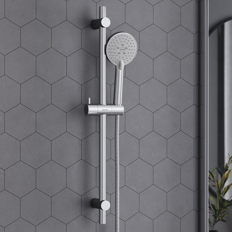 Душевой комплект Смеситель для душа Damixa Scandinavian Pure 362000000 хром + Гарнитур Redblu Origin One 918100000