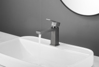 Смеситель для раковины BELZ B672 B10672-3 оружейная сталь Смеситель для раковины BELZ B672 B10672-3 оружейная сталь