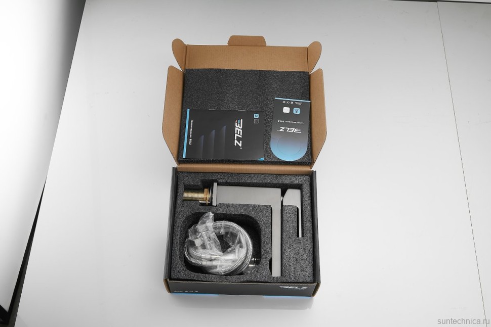 Смеситель для раковины BELZ B672 B10672-3 оружейная сталь