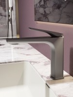 Смеситель для раковины Vincea Puro VBF-5P01GM вороненая сталь Смеситель для раковины Vincea Puro VBF-5P01GM вороненая сталь