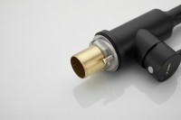 Смеситель для кухни BELZ B810 B74810-7 с гибким изливом, черный