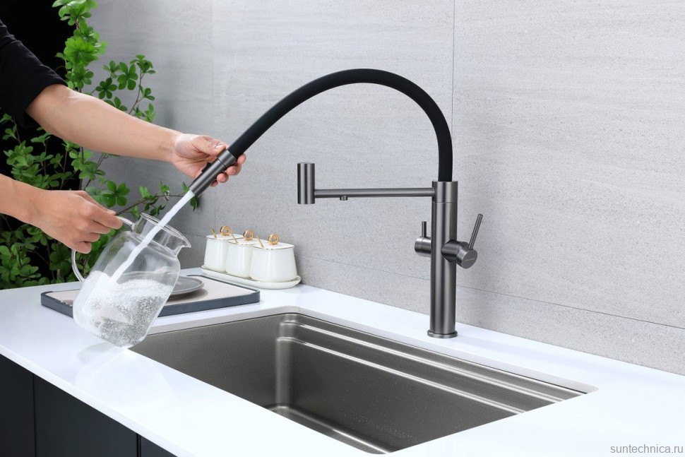 Смеситель для кухни Paulmark Nexus Ne213999-GM с гибким изливом, вороненая сталь