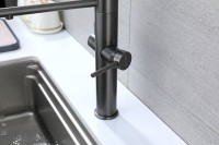 Смеситель для кухни Paulmark Nexus Ne213999-GM с гибким изливом, вороненая сталь