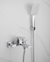 Смеситель для ванны с душем BELZ B60613 хром Смеситель для ванны с душем BELZ B60613 хром