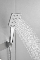 Смеситель для ванны с душем BELZ B60613 хром Смеситель для ванны с душем BELZ B60613 хром