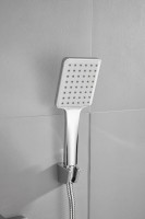 Смеситель для ванны с душем BELZ B60613 хром Смеситель для ванны с душем BELZ B60613 хром