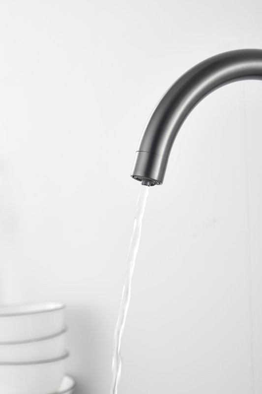 Смеситель для кухни BELZ B76801-3 вороненая сталь