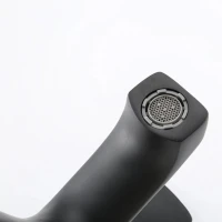 Смеситель для раковины Frap H71-6 F1071-6 черный Смеситель для раковины Frap H71-6 F1071-6 черный