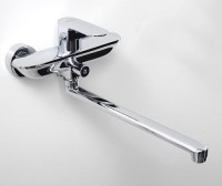 Смеситель с длинным изливом для ванны Wasserkraft Dinkel 5802L