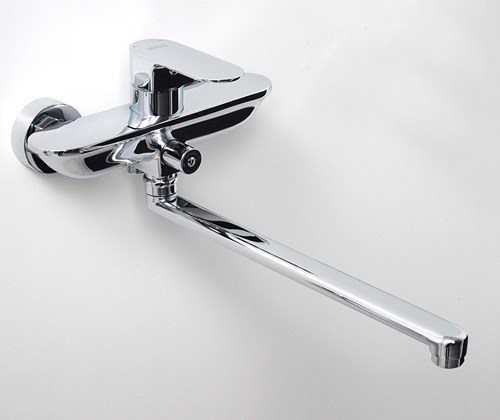 Смеситель с длинным изливом для ванны Wasserkraft Dinkel 5802L