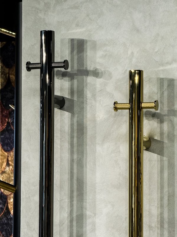 Полотенцесушитель электрический Boheme Uno 726-G 150x12, gold