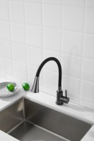 Смеситель для кухни BELZ B810 B74810-3 с гибким изливом, оружейная сталь