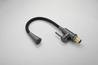 Смеситель для кухни BELZ B810 B74810-3 с гибким изливом, оружейная сталь