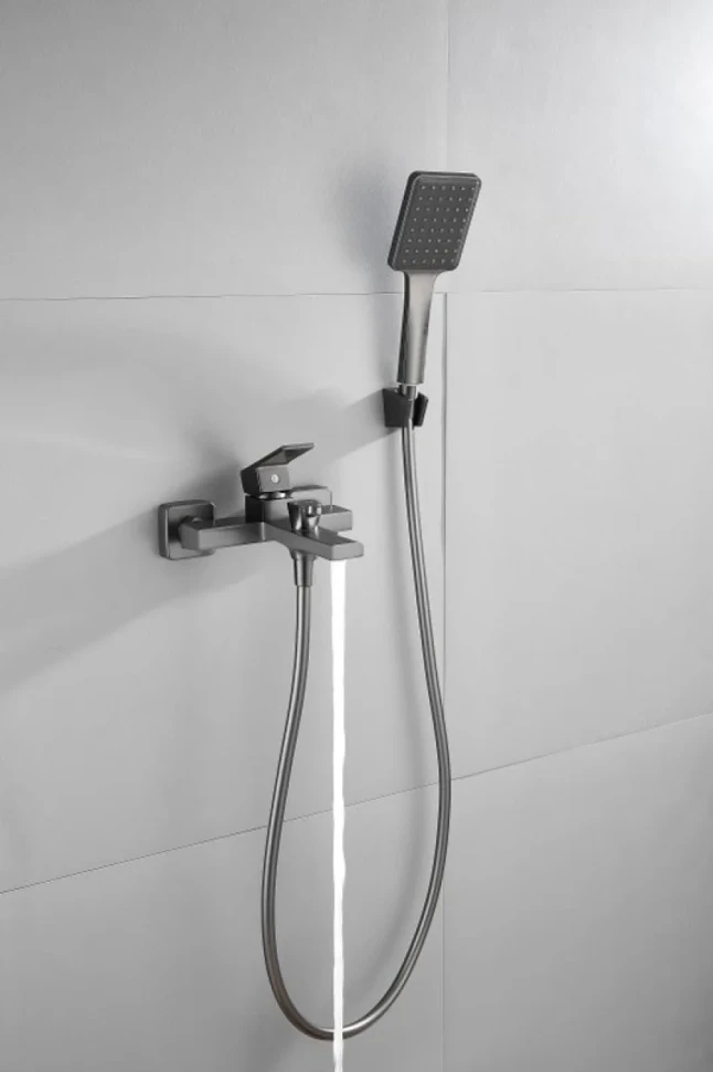 Смеситель для ванны с душем BELZ B60613-3 вороненая сталь