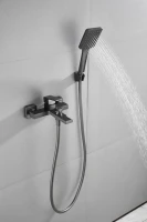 Смеситель для ванны с душем BELZ B60613-3 вороненая сталь Смеситель для ванны с душем BELZ B60613-3 вороненая сталь