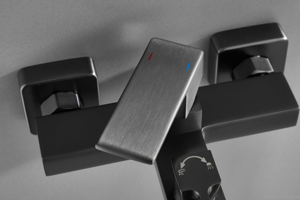 Смеситель для ванны с душем BELZ B60613-3 вороненая сталь