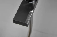 Смеситель для ванны с душем BELZ B60613-3 вороненая сталь Смеситель для ванны с душем BELZ B60613-3 вороненая сталь