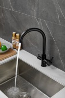 Смеситель для кухни BELZ B76801-7 черный Смеситель для кухни BELZ B76801-7 черный