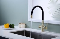 Смеситель для кухни Paulmark Salix 213419-BR, бронза, черный, с гибким изливом
