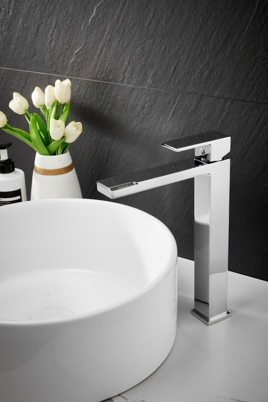 Смеситель для раковины BELZ B613 B11613 хром