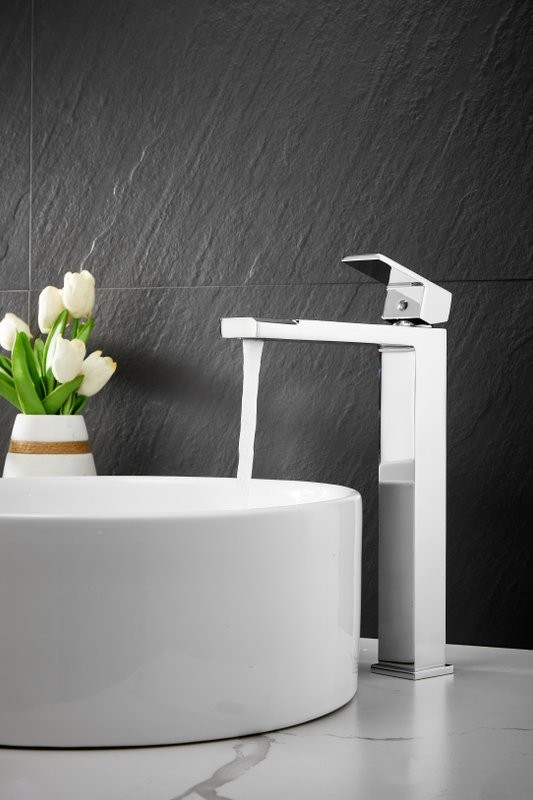 Смеситель для раковины BELZ B613 B11613 хром