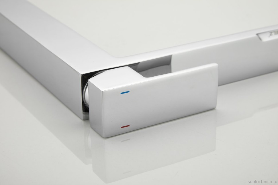 Смеситель для раковины BELZ B613 B11613 хром