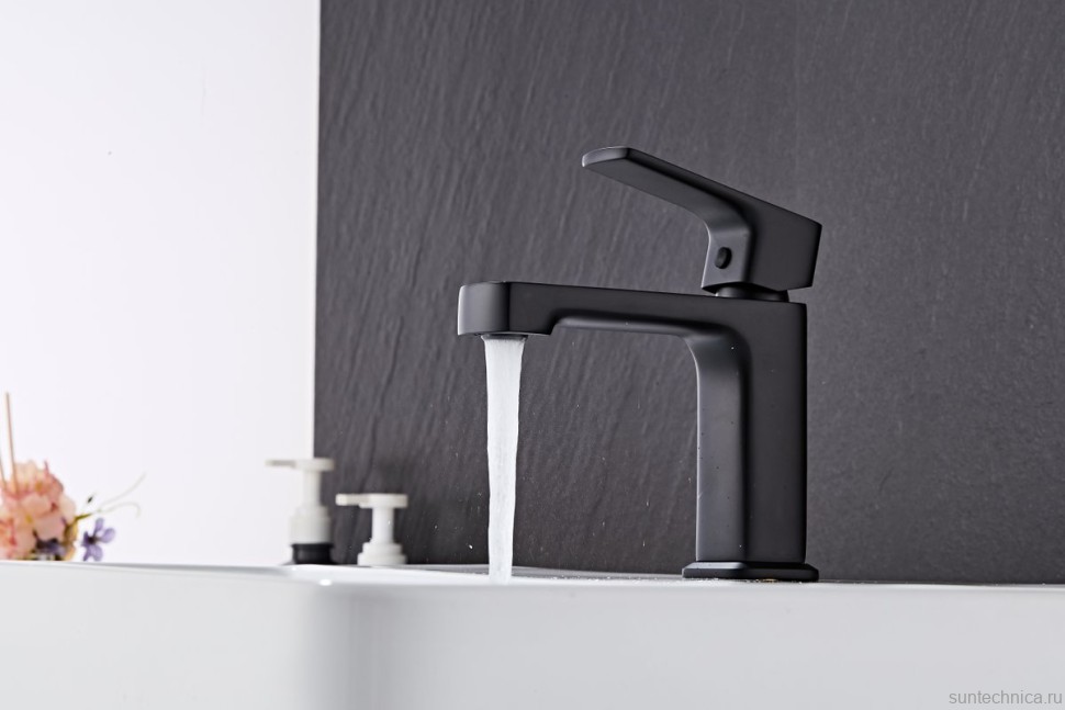 Смеситель для раковины Haiba HB10512-7 черный