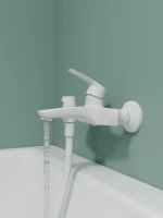 Смеситель для ванны с душем IDDIS RAYWT02i02WA матовый белый Смеситель для ванны с душем IDDIS RAYWT02i02WA матовый белый