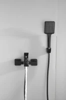 Смеситель для ванны с душем BELZ B60613-7 черный
