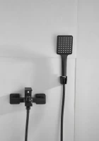 Смеситель для ванны с душем BELZ B60613-7 черный