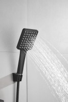 Смеситель для ванны с душем BELZ B60613-7 черный Смеситель для ванны с душем BELZ B60613-7 черный