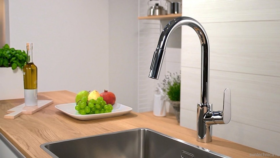Комплект Смеситель Hansgrohe Focus 31815000 + Фартук черный