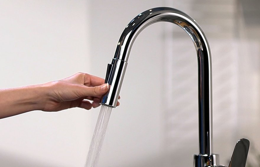 Комплект Смеситель Hansgrohe Focus 31815000 + Фартук черный