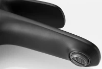 Смеситель для раковины Shevanik S8501H черный