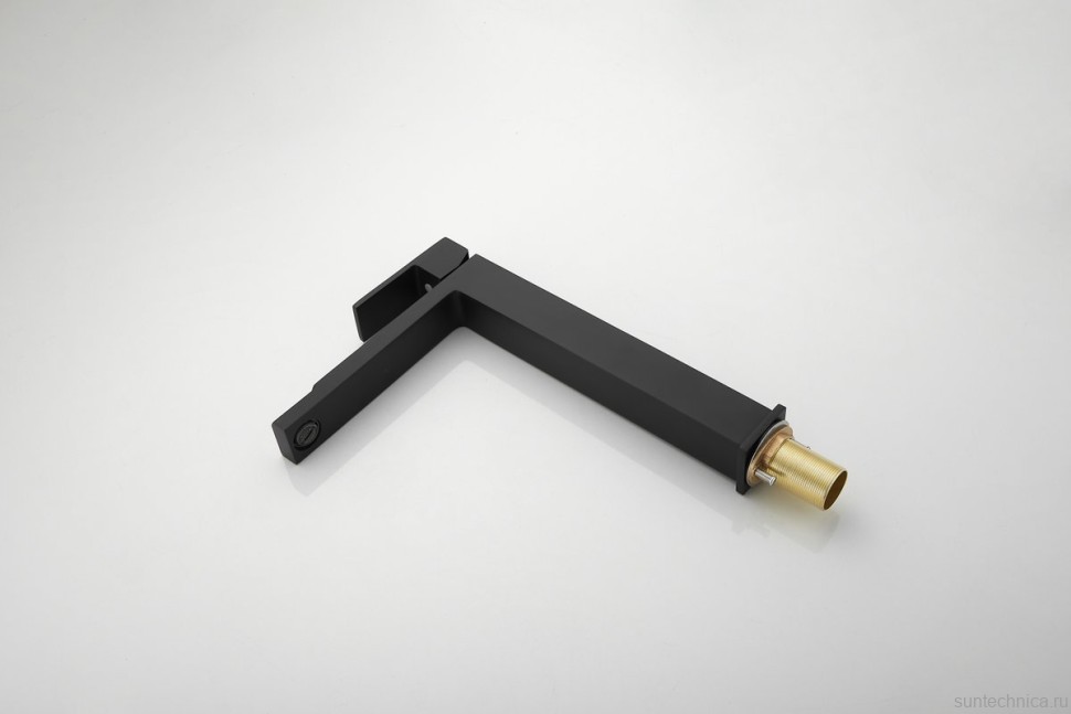 Смеситель для раковины BELZ B613 B11613-7 матовый черный