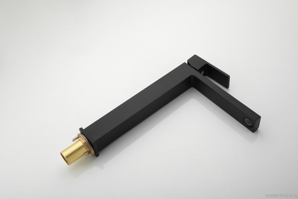 Смеситель для раковины BELZ B613 B11613-7 матовый черный