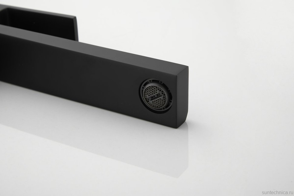 Смеситель для раковины BELZ B613 B11613-7 матовый черный