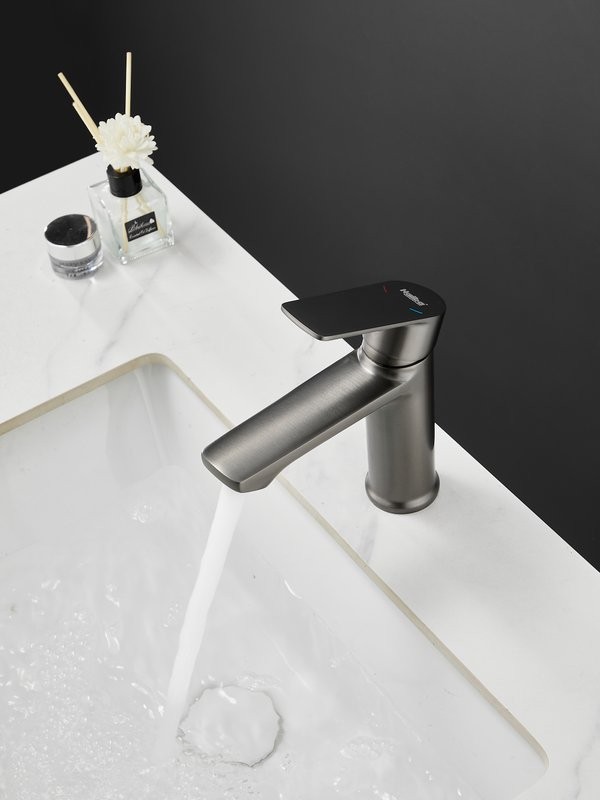 Смеситель для раковины Haiba HB10719-3 оружейная сталь