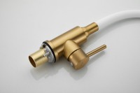 Смеситель для кухни BELZ B810 B73810-5 с гибким изливом, золото