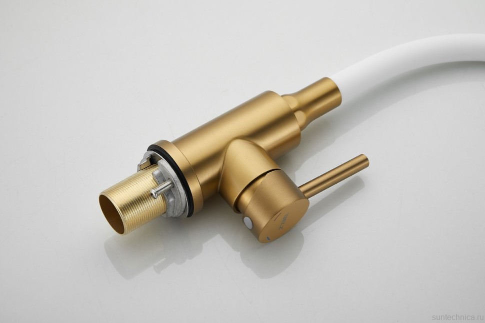 Смеситель для кухни BELZ B810 B73810-5 с гибким изливом, золото