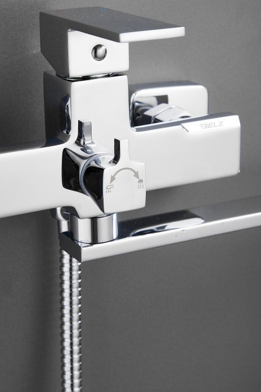 Смеситель с длинным изливом для ванны BELZ B22613 хром