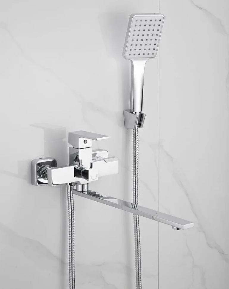 Смеситель с длинным изливом для ванны BELZ B22613 хром
