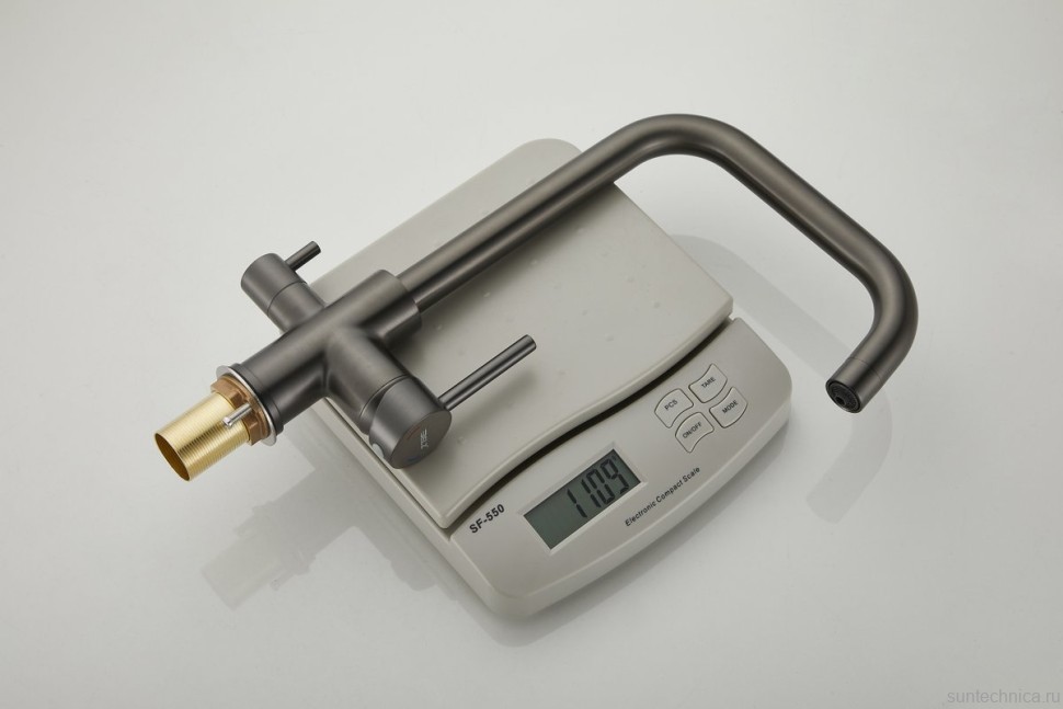 Смеситель для кухни BELZ B76802-3 вороненая сталь