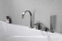 Смеситель на борт ванны Abber Wasserfall AF8613NG никель Смеситель на борт ванны Abber Wasserfall AF8613NG никель